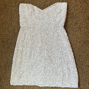 Parker sweetheart neck white beaded and sequin mini dress
